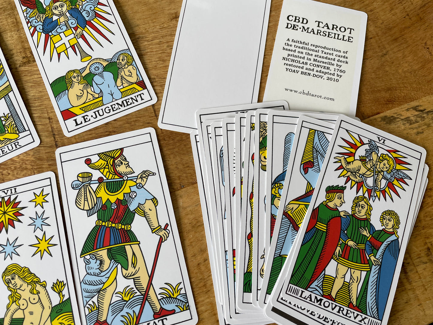 CBD Tarot de Marseille Conver / Yoav ben Dov